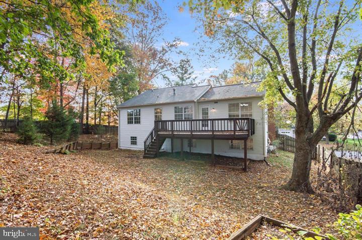 5316 SENTRY LN, WOODBRIDGE, Virginia 22193, 4 Bedrooms Bedrooms, 7 Rooms Rooms,3 BathroomsBathrooms,Residential,For sale,5316 SENTRY LN,VAPW2112844 MLS # VAPW2112844