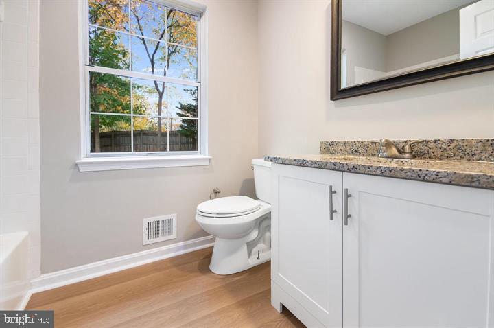 5316 SENTRY LN, WOODBRIDGE, Virginia 22193, 4 Bedrooms Bedrooms, 7 Rooms Rooms,3 BathroomsBathrooms,Residential,For sale,5316 SENTRY LN,VAPW2112844 MLS # VAPW2112844