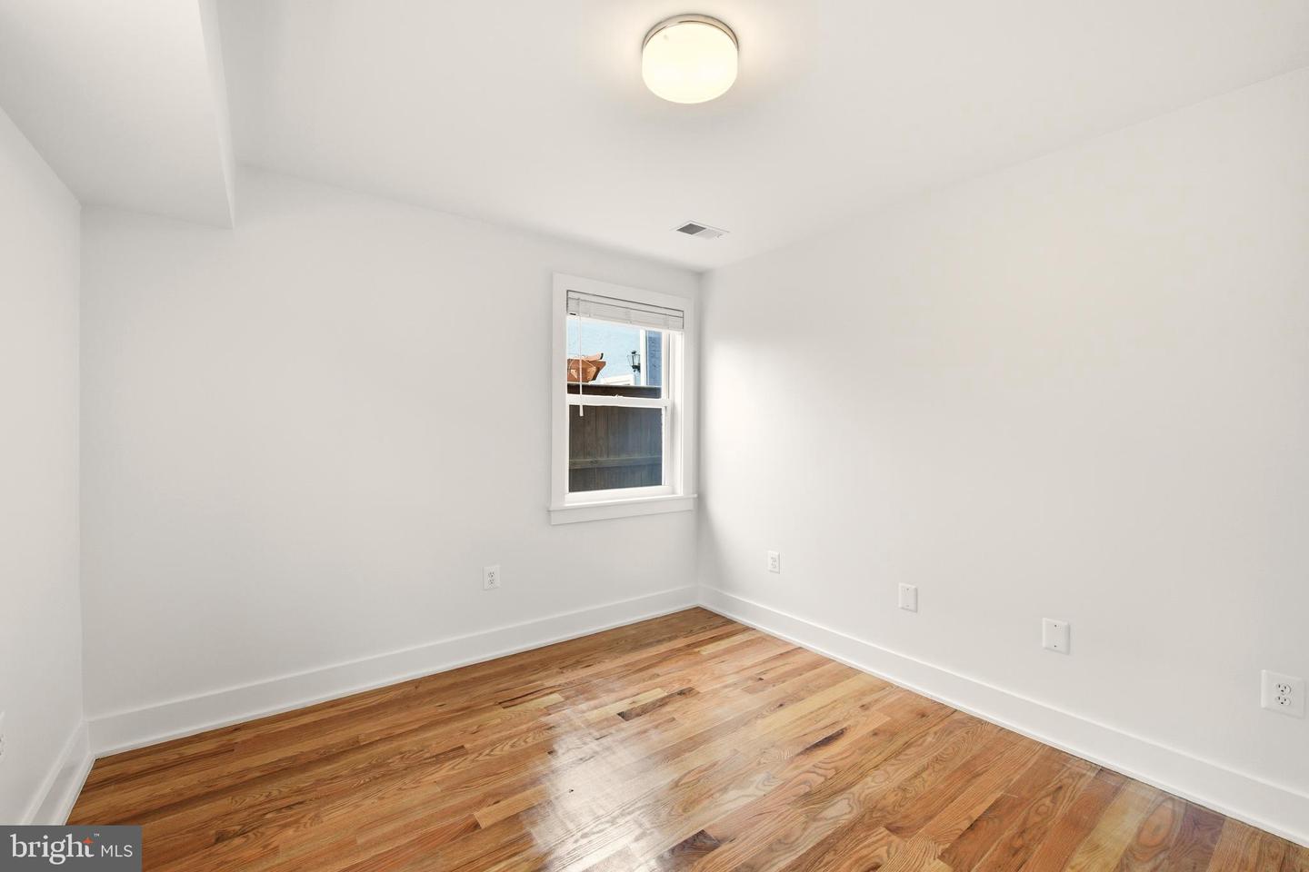 626 INDEPENDENCE AVE SE #103, WASHINGTON, District Of Columbia 20003, 2 Bedrooms Bedrooms, 3 Rooms Rooms,1 BathroomBathrooms,Residential,For sale,626 INDEPENDENCE AVE SE #103,DCDC2247060 MLS # DCDC2247060