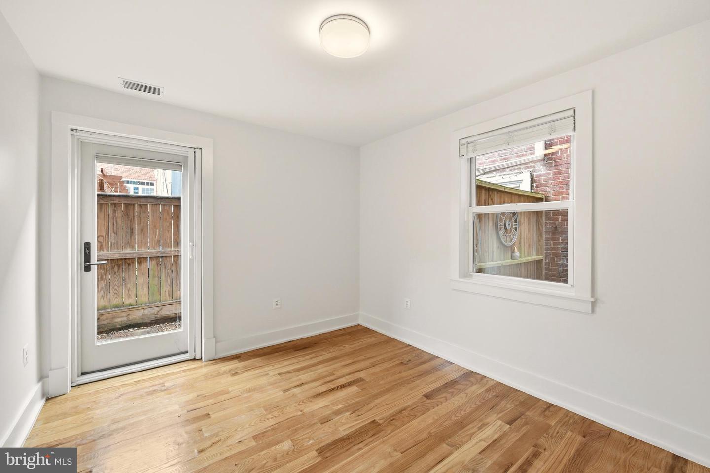 626 INDEPENDENCE AVE SE #103, WASHINGTON, District Of Columbia 20003, 2 Bedrooms Bedrooms, 3 Rooms Rooms,1 BathroomBathrooms,Residential,For sale,626 INDEPENDENCE AVE SE #103,DCDC2247060 MLS # DCDC2247060