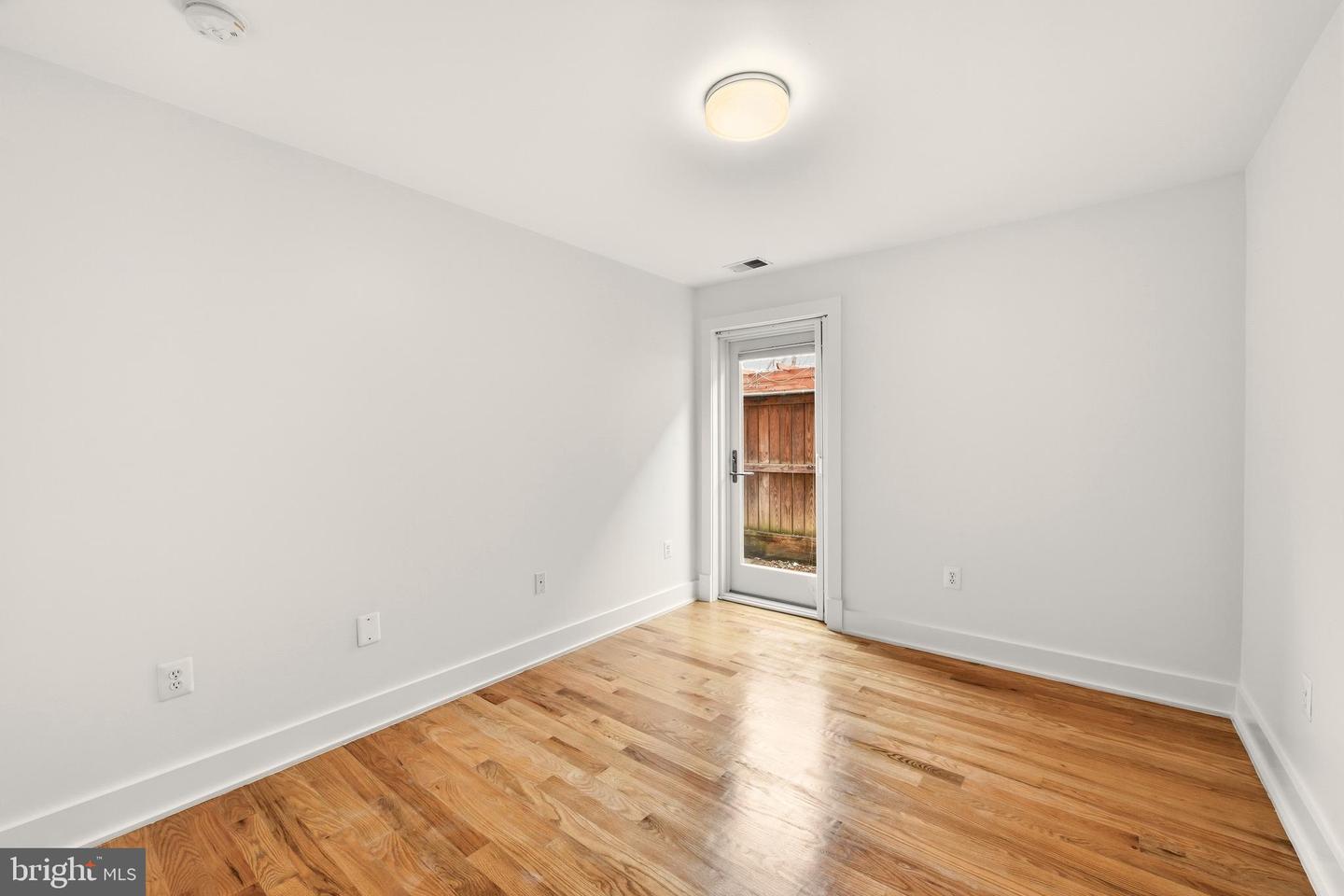 626 INDEPENDENCE AVE SE #103, WASHINGTON, District Of Columbia 20003, 2 Bedrooms Bedrooms, 3 Rooms Rooms,1 BathroomBathrooms,Residential,For sale,626 INDEPENDENCE AVE SE #103,DCDC2247060 MLS # DCDC2247060