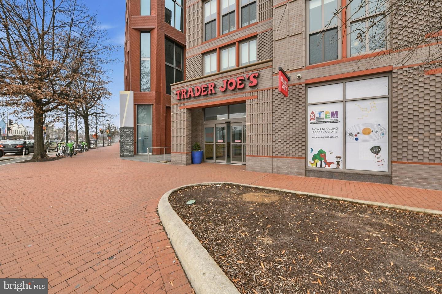 626 INDEPENDENCE AVE SE #103, WASHINGTON, District Of Columbia 20003, 2 Bedrooms Bedrooms, 3 Rooms Rooms,1 BathroomBathrooms,Residential,For sale,626 INDEPENDENCE AVE SE #103,DCDC2247060 MLS # DCDC2247060