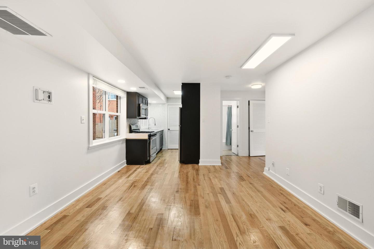 626 INDEPENDENCE AVE SE #103, WASHINGTON, District Of Columbia 20003, 2 Bedrooms Bedrooms, 3 Rooms Rooms,1 BathroomBathrooms,Residential,For sale,626 INDEPENDENCE AVE SE #103,DCDC2247060 MLS # DCDC2247060