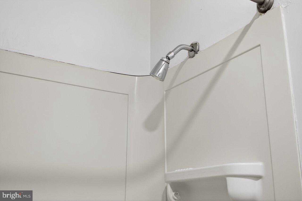 913 SPOTSWOOD DR, HARRISONBURG, Virginia 22802, 3 Bedrooms Bedrooms, ,1 BathroomBathrooms,Residential,For sale,913 SPOTSWOOD DR,VAHC2000556 MLS # VAHC2000556 913 SPOTSWOOD DR, HARRISONBURG, Virginia 22802, 3 Bedrooms Bedrooms, ,1 BathroomBathrooms,Residential,For sale,913 SPOTSWOOD DR,VAHC2000556 MLS # VAHC2000556