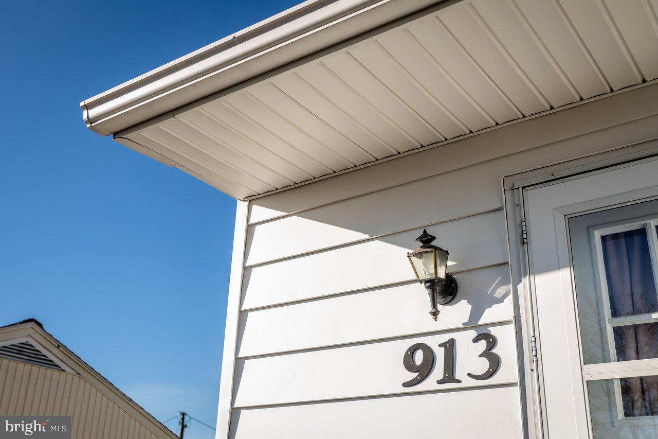 913 SPOTSWOOD DR, HARRISONBURG, Virginia 22802, 3 Bedrooms Bedrooms, ,1 BathroomBathrooms,Residential,For sale,913 SPOTSWOOD DR,VAHC2000556 MLS # VAHC2000556 913 SPOTSWOOD DR, HARRISONBURG, Virginia 22802, 3 Bedrooms Bedrooms, ,1 BathroomBathrooms,Residential,For sale,913 SPOTSWOOD DR,VAHC2000556 MLS # VAHC2000556