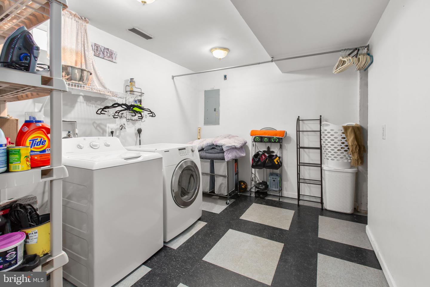 80 FERRY RD, FREDERICKSBURG, Virginia 22405, 3 Bedrooms Bedrooms, ,2 BathroomsBathrooms,Residential,For sale,80 FERRY RD,VAST2046424 MLS # VAST2046424