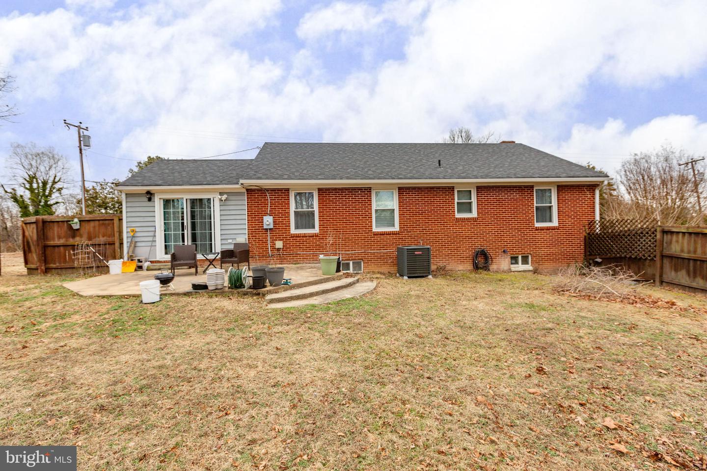 80 FERRY RD, FREDERICKSBURG, Virginia 22405, 3 Bedrooms Bedrooms, ,2 BathroomsBathrooms,Residential,For sale,80 FERRY RD,VAST2046424 MLS # VAST2046424