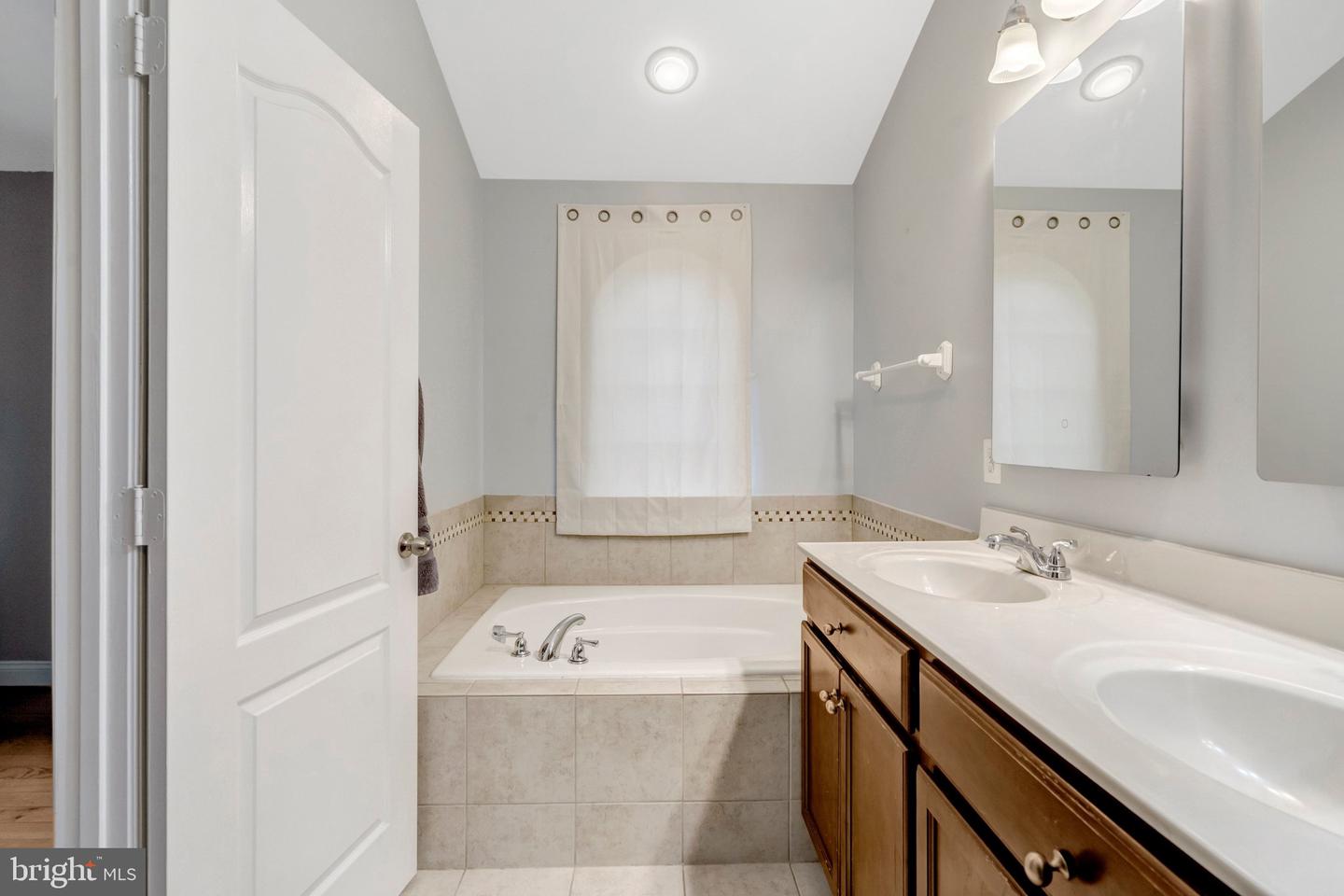 4302 POTOMAC HIGHLANDS CIR, TRIANGLE, Virginia 22172, 3 Bedrooms Bedrooms, ,2 BathroomsBathrooms,Residential,For sale,4302 POTOMAC HIGHLANDS CIR,VAPW2113216 MLS # VAPW2113216 4302 POTOMAC HIGHLANDS CIR, TRIANGLE, Virginia 22172, 3 Bedrooms Bedrooms, ,2 BathroomsBathrooms,Residential,For sale,4302 POTOMAC HIGHLANDS CIR,VAPW2113216 MLS # VAPW2113216