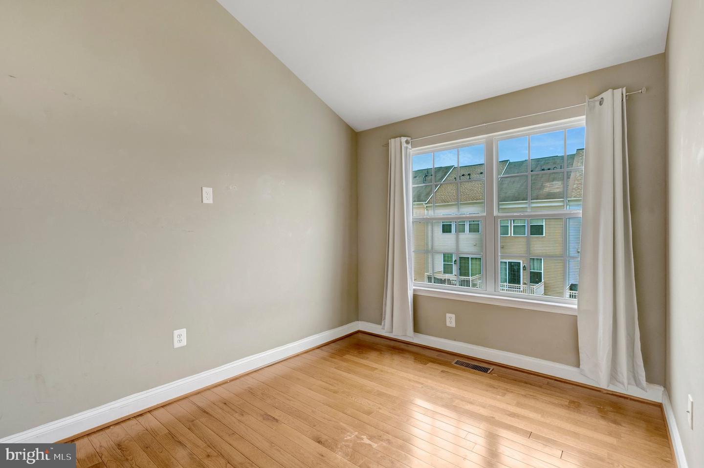 4302 POTOMAC HIGHLANDS CIR, TRIANGLE, Virginia 22172, 3 Bedrooms Bedrooms, ,2 BathroomsBathrooms,Residential,For sale,4302 POTOMAC HIGHLANDS CIR,VAPW2113216 MLS # VAPW2113216 4302 POTOMAC HIGHLANDS CIR, TRIANGLE, Virginia 22172, 3 Bedrooms Bedrooms, ,2 BathroomsBathrooms,Residential,For sale,4302 POTOMAC HIGHLANDS CIR,VAPW2113216 MLS # VAPW2113216