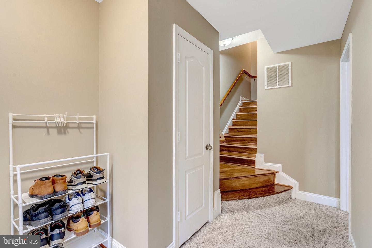 4302 POTOMAC HIGHLANDS CIR, TRIANGLE, Virginia 22172, 3 Bedrooms Bedrooms, ,2 BathroomsBathrooms,Residential,For sale,4302 POTOMAC HIGHLANDS CIR,VAPW2113216 MLS # VAPW2113216 4302 POTOMAC HIGHLANDS CIR, TRIANGLE, Virginia 22172, 3 Bedrooms Bedrooms, ,2 BathroomsBathrooms,Residential,For sale,4302 POTOMAC HIGHLANDS CIR,VAPW2113216 MLS # VAPW2113216