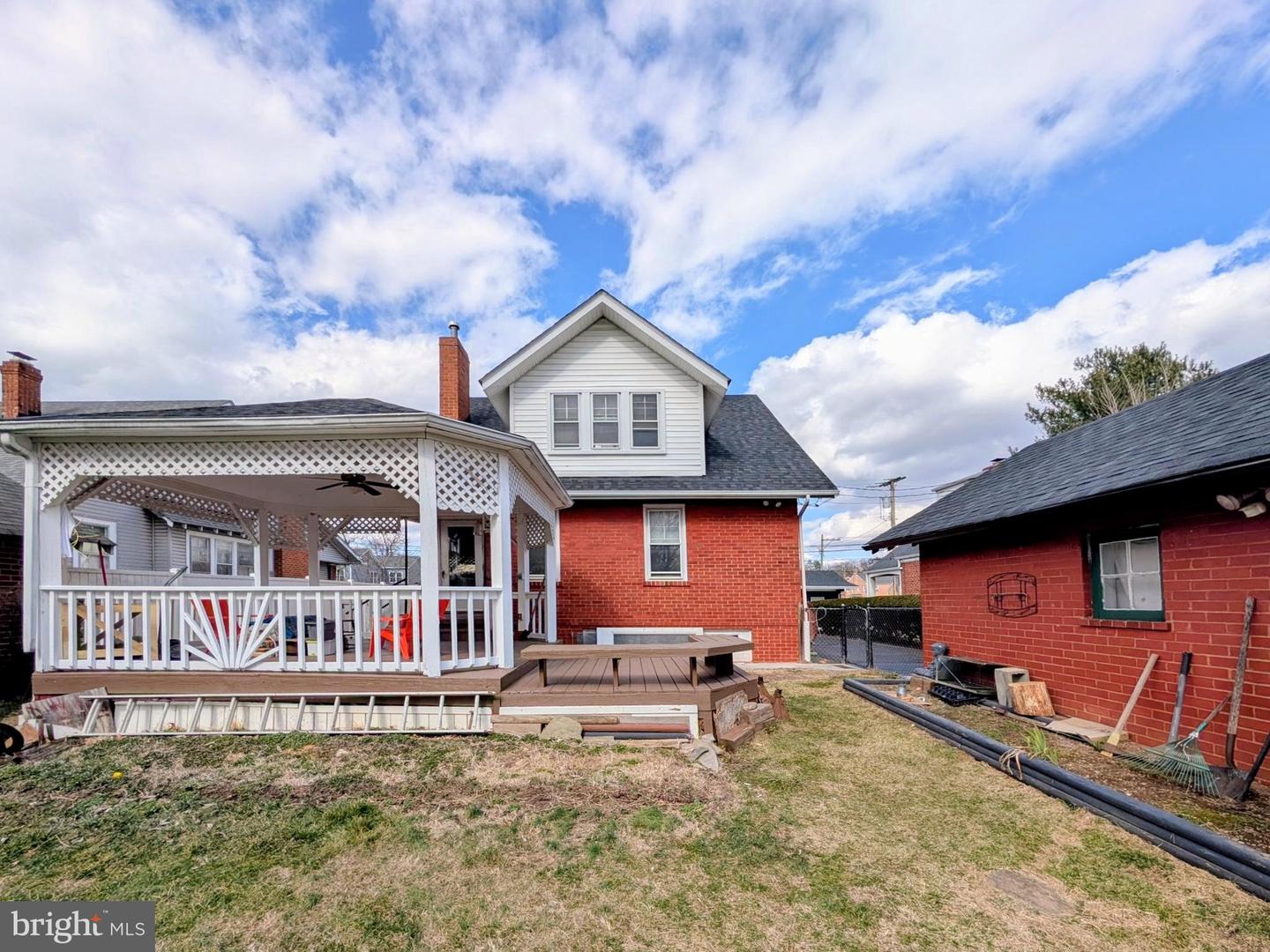 8 W 11TH ST, FRONT ROYAL, Virginia 22630, 4 Bedrooms Bedrooms, ,3 BathroomsBathrooms,Residential,For sale,8 W 11TH ST,VAWR2013528 MLS # VAWR2013528