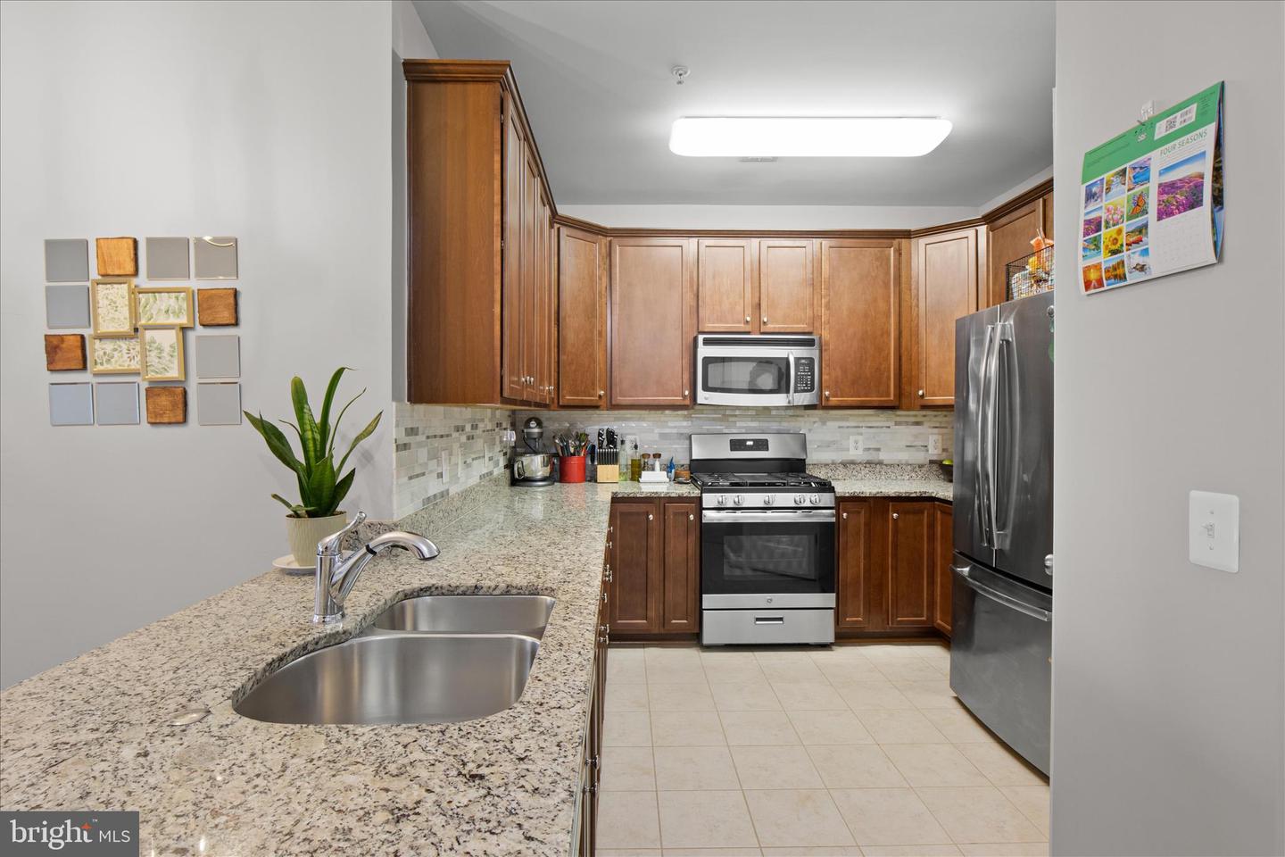 24546 BYRNE MEADOW SQ, ALDIE, Virginia 20105, 3 Bedrooms Bedrooms, ,2 BathroomsBathrooms,Residential,For sale,24546 BYRNE MEADOW SQ,VALO2116900 MLS # VALO2116900