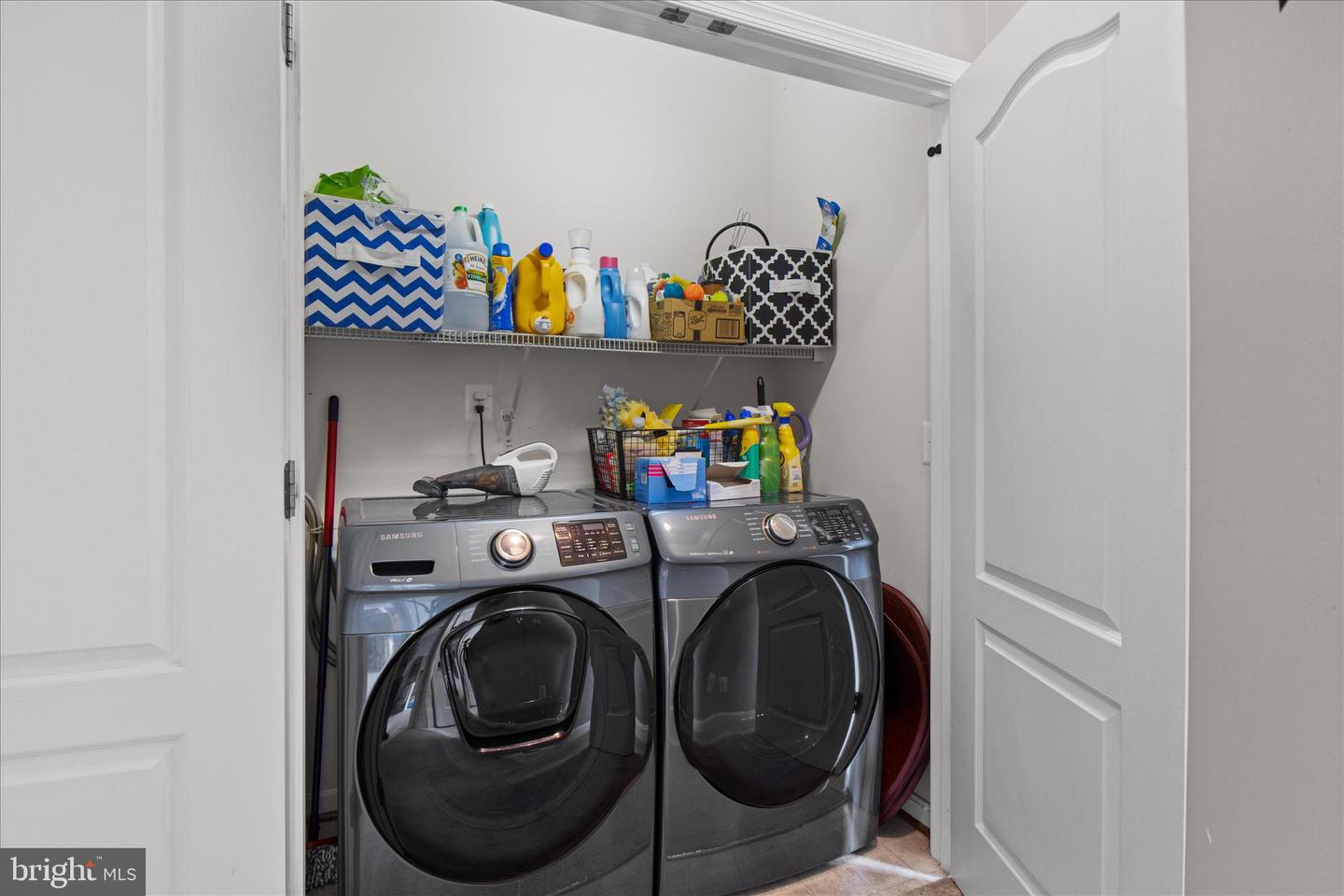 24546 BYRNE MEADOW SQ, ALDIE, Virginia 20105, 3 Bedrooms Bedrooms, ,2 BathroomsBathrooms,Residential,For sale,24546 BYRNE MEADOW SQ,VALO2116900 MLS # VALO2116900