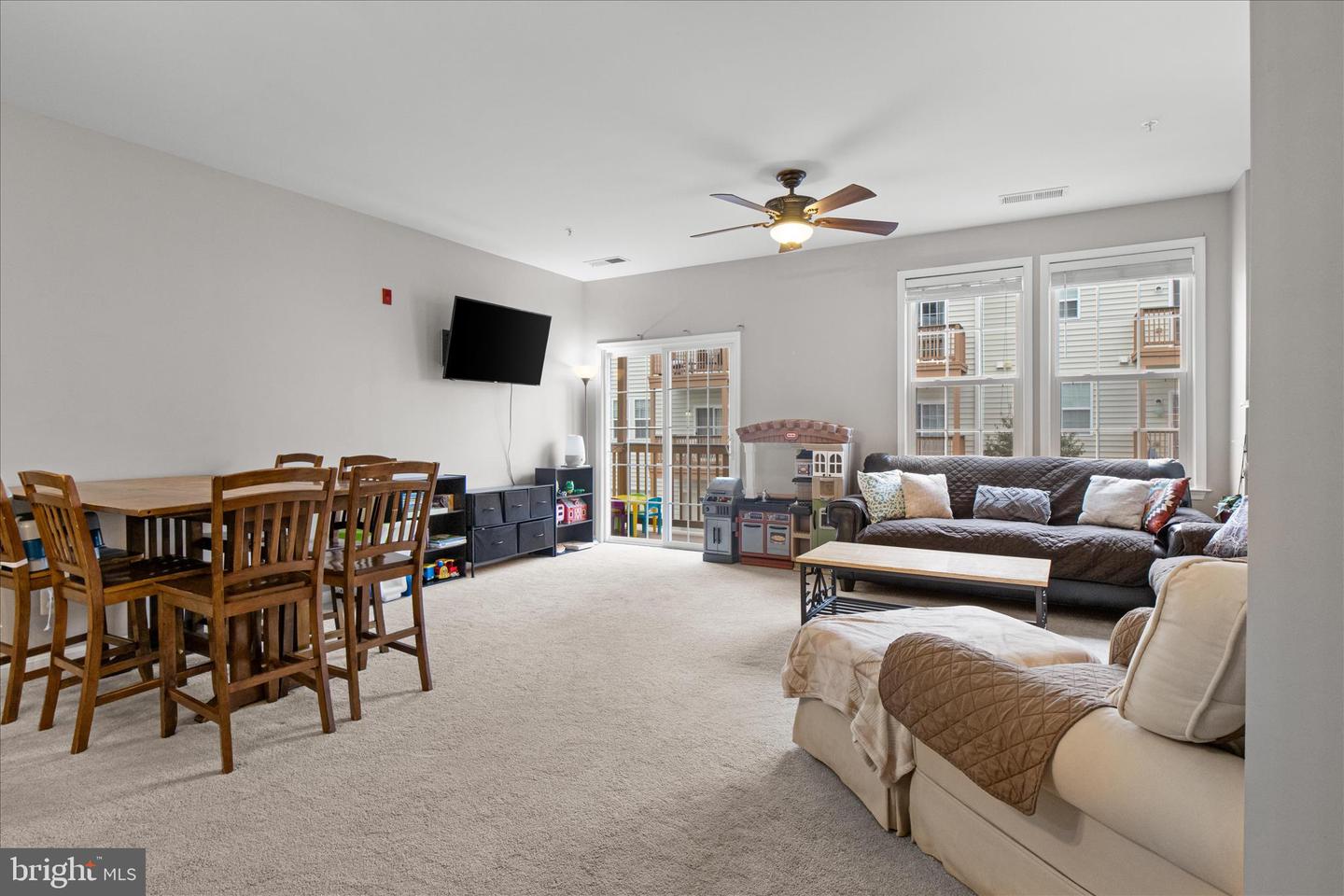 24546 BYRNE MEADOW SQ, ALDIE, Virginia 20105, 3 Bedrooms Bedrooms, ,2 BathroomsBathrooms,Residential,For sale,24546 BYRNE MEADOW SQ,VALO2116900 MLS # VALO2116900