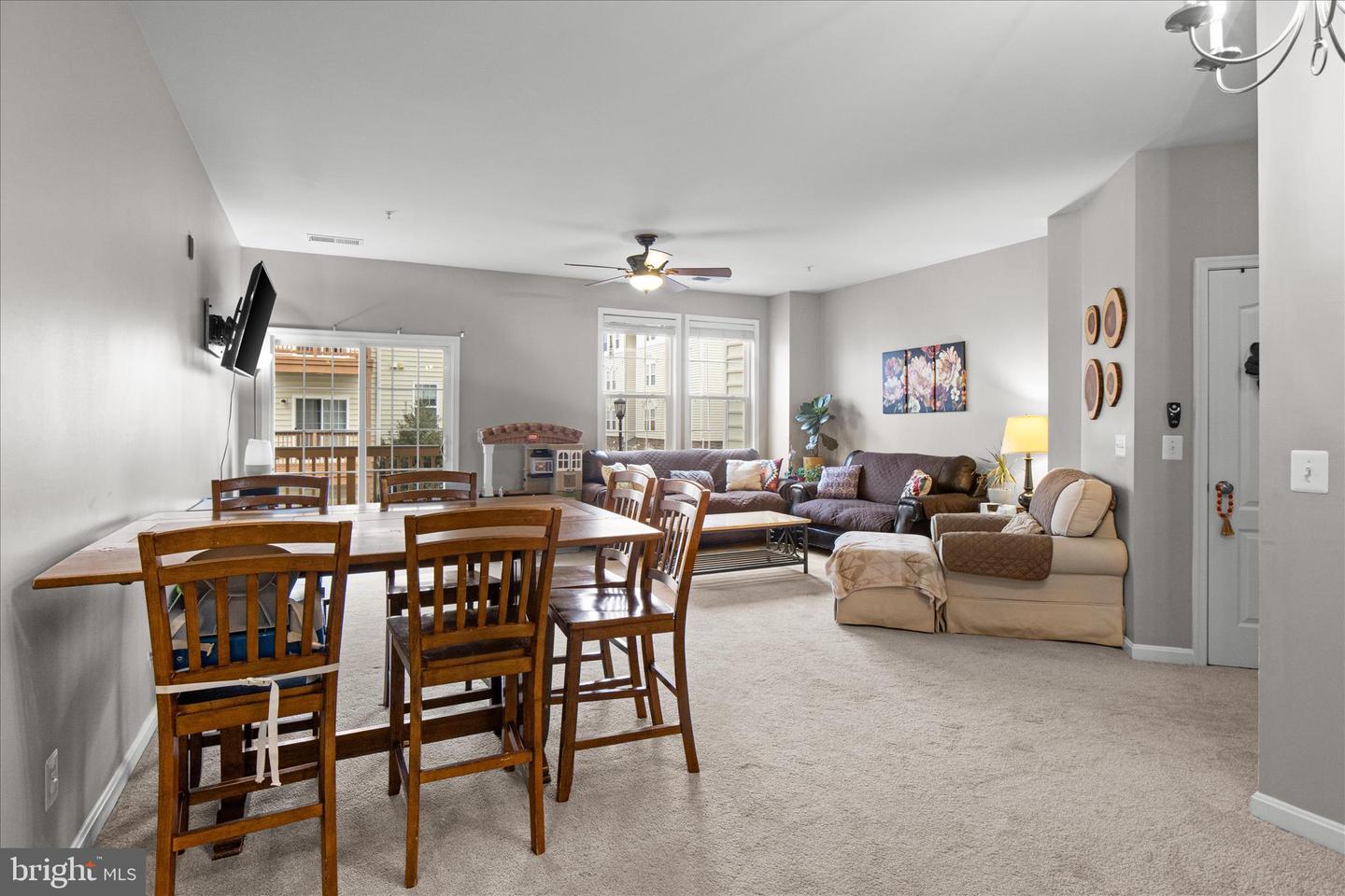 24546 BYRNE MEADOW SQ, ALDIE, Virginia 20105, 3 Bedrooms Bedrooms, ,2 BathroomsBathrooms,Residential,For sale,24546 BYRNE MEADOW SQ,VALO2116900 MLS # VALO2116900