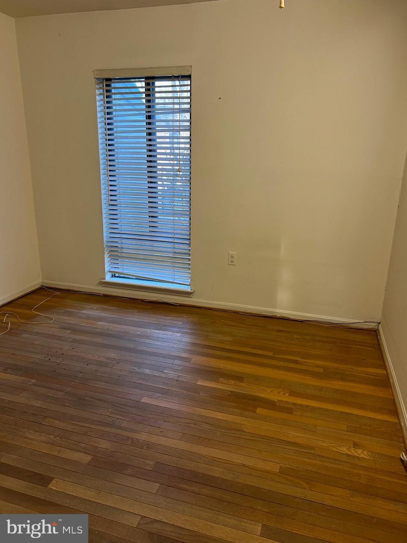 4933 ORISKANY DR, ANNANDALE, Virginia 22003, 3 Bedrooms Bedrooms, ,3 BathroomsBathrooms,Residential,For sale,4933 ORISKANY DR,VAFX2293122 MLS # VAFX2293122