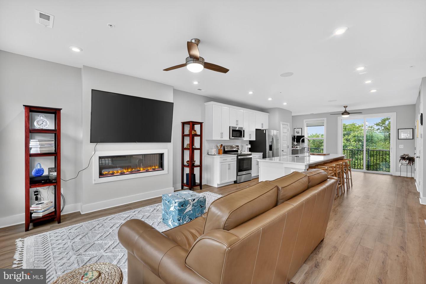 5268-C OLD MAIN ST #303, RICHMOND, Virginia 23231, 2 Bedrooms Bedrooms, ,2 BathroomsBathrooms,Residential,For sale,5268-C OLD MAIN ST #303,VAHN2001170 MLS # VAHN2001170