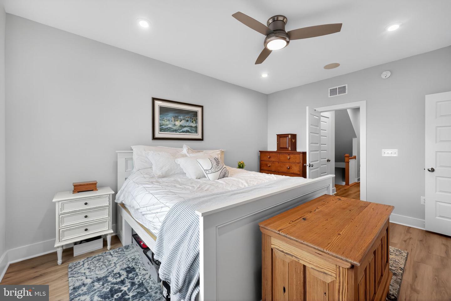 5268-C OLD MAIN ST #303, RICHMOND, Virginia 23231, 2 Bedrooms Bedrooms, ,2 BathroomsBathrooms,Residential,For sale,5268-C OLD MAIN ST #303,VAHN2001170 MLS # VAHN2001170