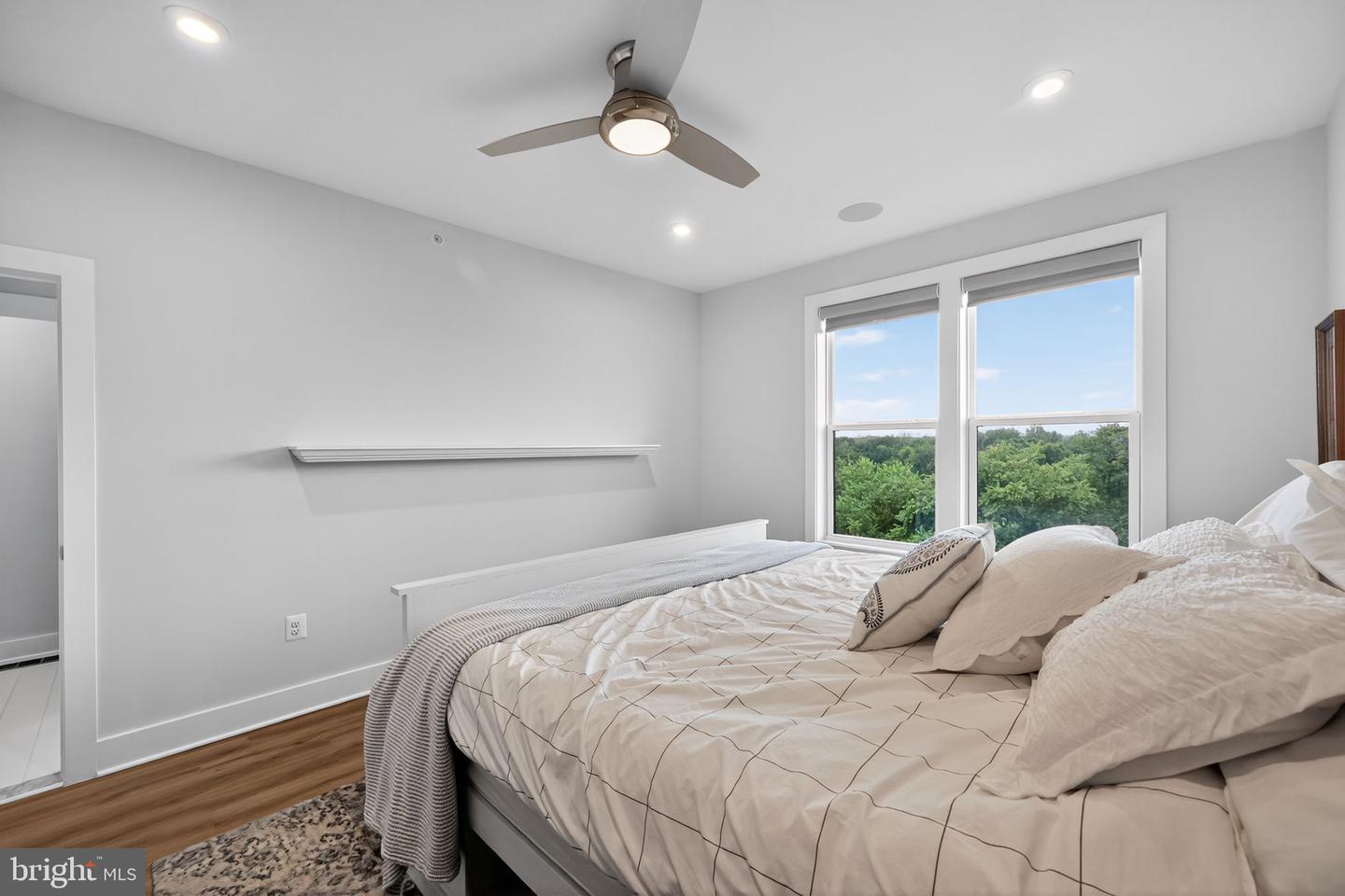 5268-C OLD MAIN ST #303, RICHMOND, Virginia 23231, 2 Bedrooms Bedrooms, ,2 BathroomsBathrooms,Residential,For sale,5268-C OLD MAIN ST #303,VAHN2001170 MLS # VAHN2001170