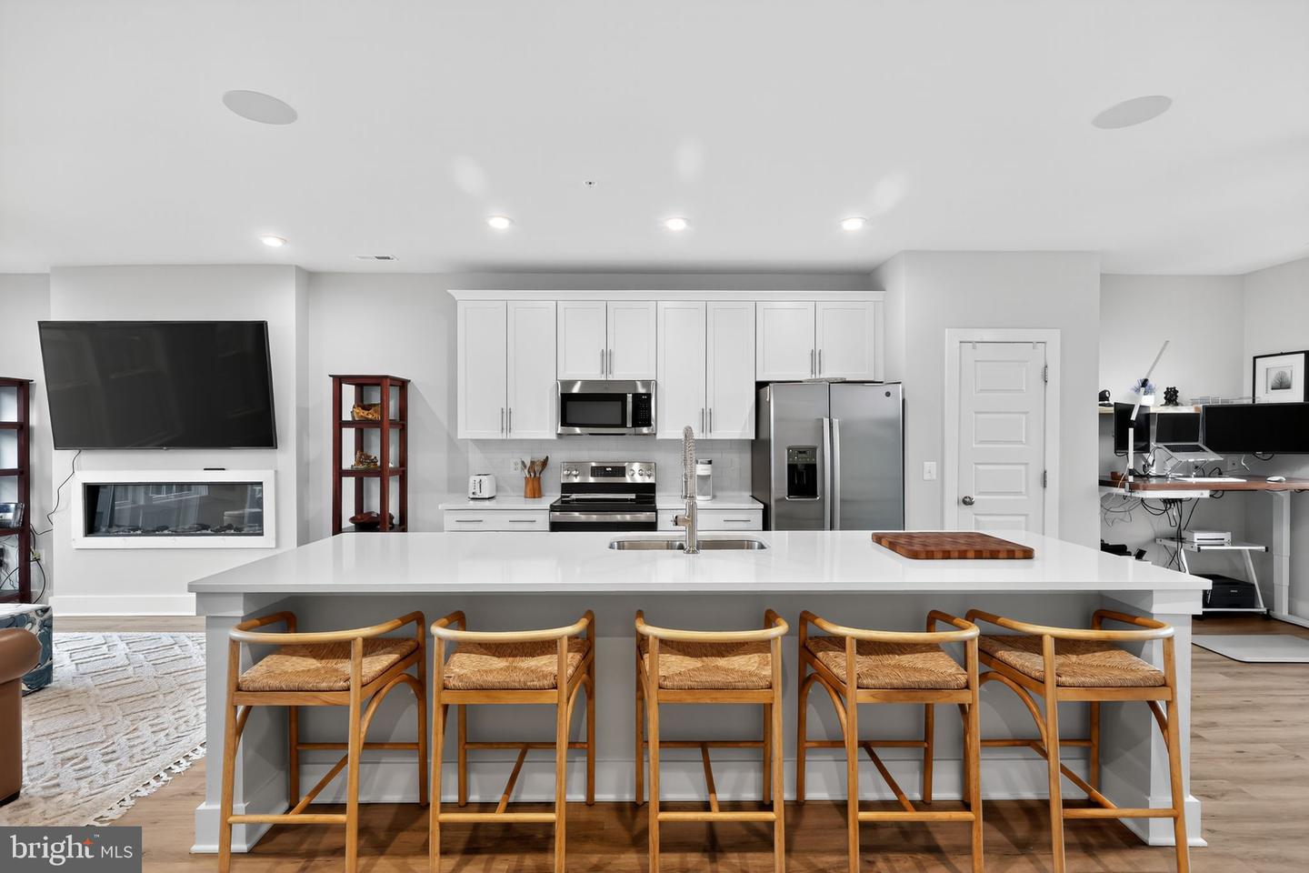 5268-C OLD MAIN ST #303, RICHMOND, Virginia 23231, 2 Bedrooms Bedrooms, ,2 BathroomsBathrooms,Residential,For sale,5268-C OLD MAIN ST #303,VAHN2001170 MLS # VAHN2001170