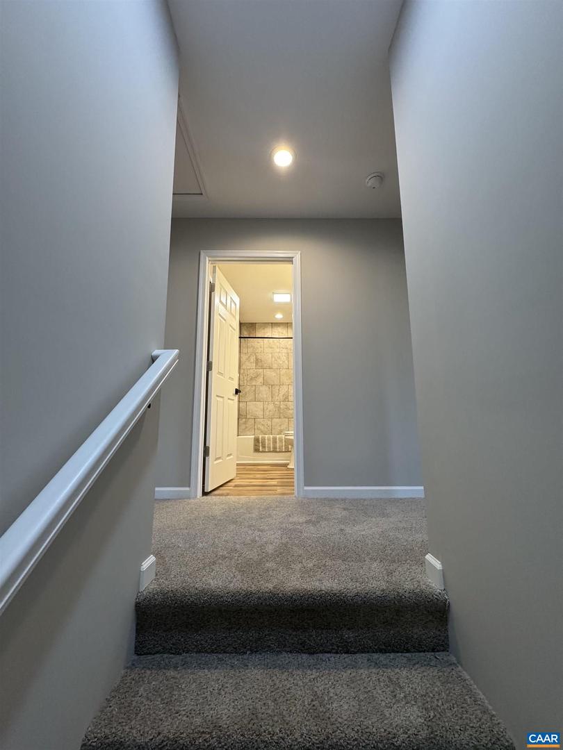 200 ROBIN HOOD RD, STAUNTON, Virginia 24401, 3 Bedrooms Bedrooms, ,2 BathroomsBathrooms,Residential,For sale,200 ROBIN HOOD RD,673760 MLS # 673760 200 ROBIN HOOD RD, STAUNTON, Virginia 24401, 3 Bedrooms Bedrooms, ,2 BathroomsBathrooms,Residential,For sale,200 ROBIN HOOD RD,673760 MLS # 673760