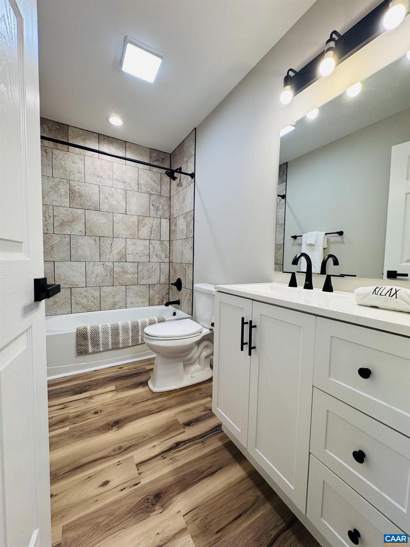 200 ROBIN HOOD RD, STAUNTON, Virginia 24401, 3 Bedrooms Bedrooms, ,2 BathroomsBathrooms,Residential,For sale,200 ROBIN HOOD RD,673760 MLS # 673760 200 ROBIN HOOD RD, STAUNTON, Virginia 24401, 3 Bedrooms Bedrooms, ,2 BathroomsBathrooms,Residential,For sale,200 ROBIN HOOD RD,673760 MLS # 673760