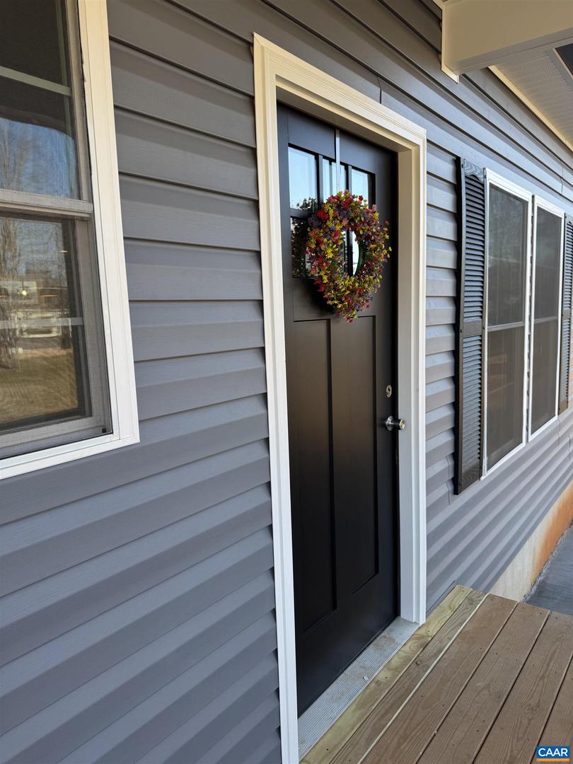 200 ROBIN HOOD RD, STAUNTON, Virginia 24401, 3 Bedrooms Bedrooms, ,2 BathroomsBathrooms,Residential,For sale,200 ROBIN HOOD RD,673760 MLS # 673760 200 ROBIN HOOD RD, STAUNTON, Virginia 24401, 3 Bedrooms Bedrooms, ,2 BathroomsBathrooms,Residential,For sale,200 ROBIN HOOD RD,673760 MLS # 673760