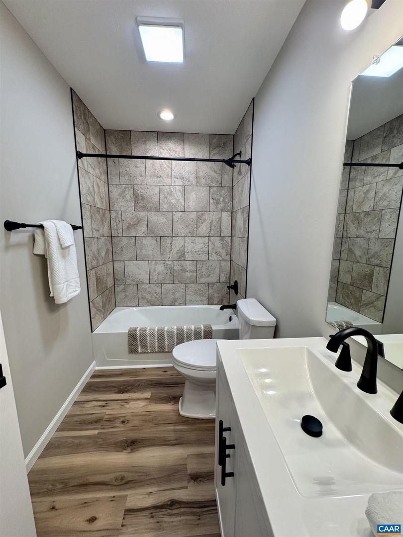 200 ROBIN HOOD RD, STAUNTON, Virginia 24401, 3 Bedrooms Bedrooms, ,2 BathroomsBathrooms,Residential,For sale,200 ROBIN HOOD RD,673760 MLS # 673760 200 ROBIN HOOD RD, STAUNTON, Virginia 24401, 3 Bedrooms Bedrooms, ,2 BathroomsBathrooms,Residential,For sale,200 ROBIN HOOD RD,673760 MLS # 673760