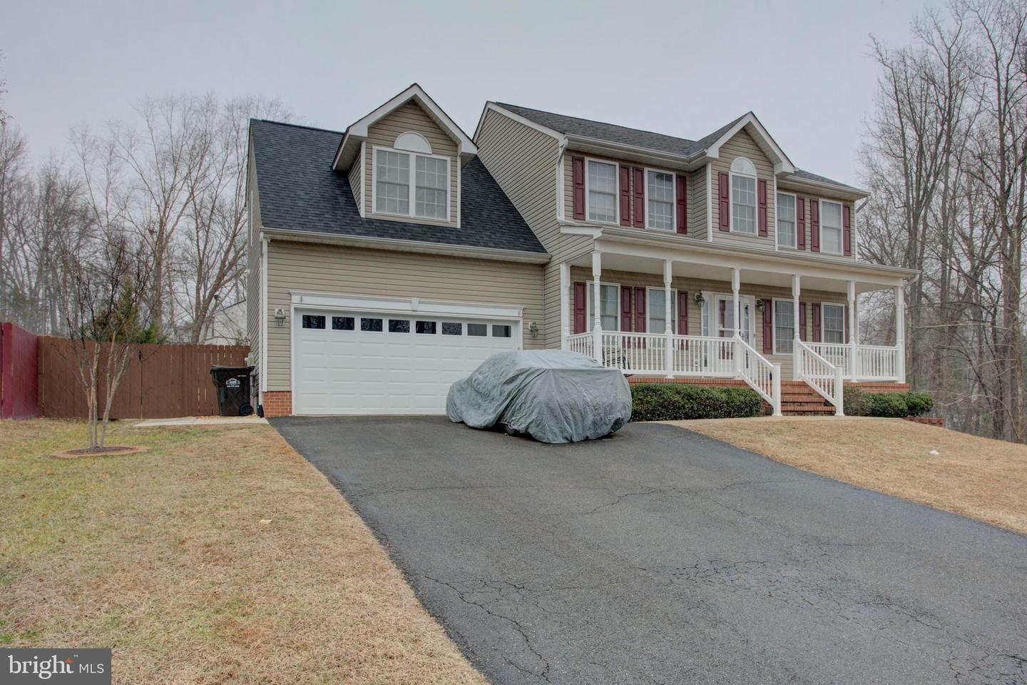 12 COURTNEY COURT, FREDERICKSBURG, Virginia 22405, 4 Bedrooms Bedrooms, ,3 BathroomsBathrooms,Residential,For sale,12 COURTNEY COURT,VAST2046484 MLS # VAST2046484