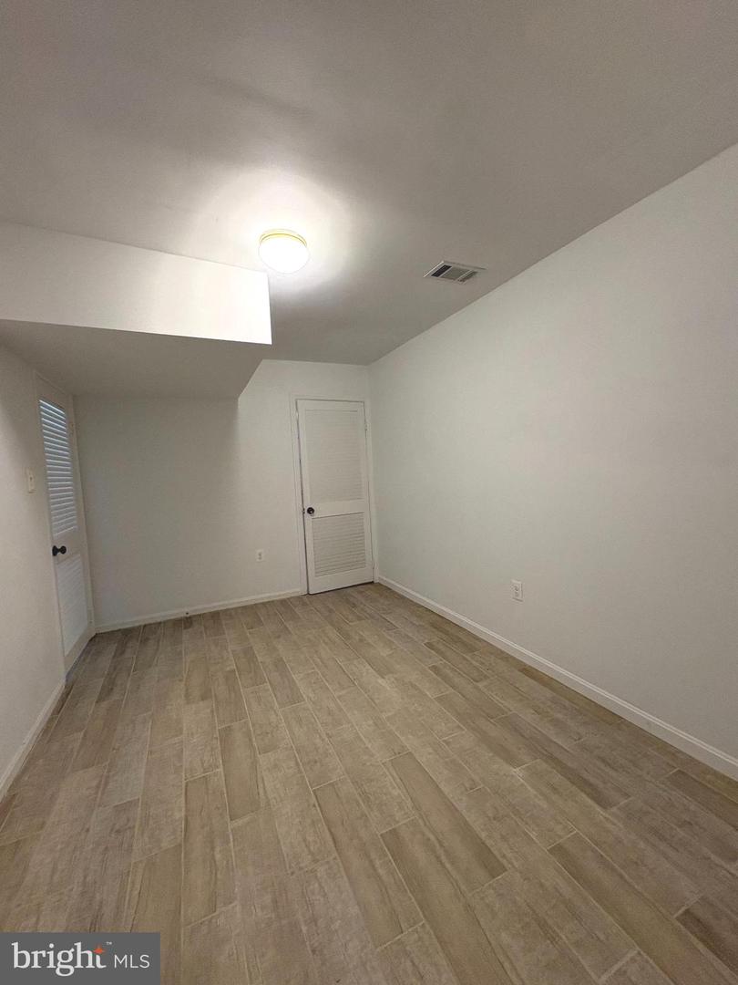 3758 PERSIMMON CIR, FAIRFAX, Virginia 22031, 2 Bedrooms Bedrooms, ,2 BathroomsBathrooms,Residential,For sale,3758 PERSIMMON CIR,VAFX2293054 MLS # VAFX2293054