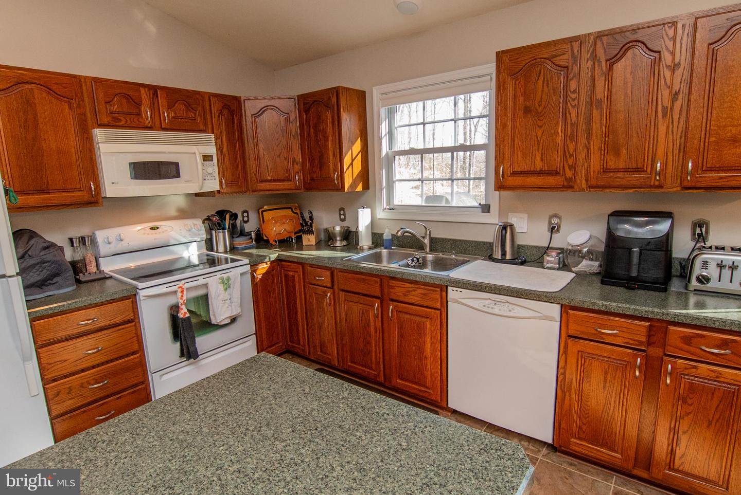 26 LOVELACE LN, STAFFORD, Virginia 22554, 3 Bedrooms Bedrooms, 12 Rooms Rooms,3 BathroomsBathrooms,Residential,For sale,26 LOVELACE LN,VAST2046476 MLS # VAST2046476