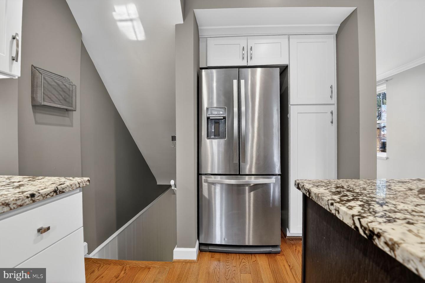 2813 S COLUMBUS ST, ARLINGTON, Virginia 22206, 2 Bedrooms Bedrooms, ,2 BathroomsBathrooms,Residential,For sale,2813 S COLUMBUS ST,VAAR2069382 MLS # VAAR2069382