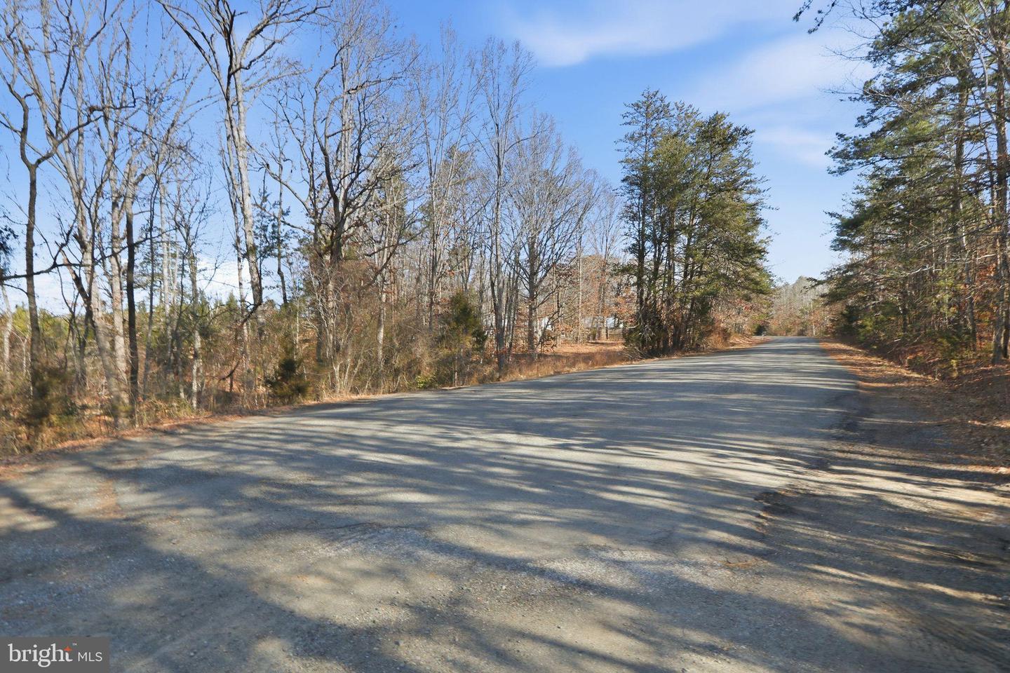 15284 POPLAR RD, ORANGE, Virginia 22960, 4 Bedrooms Bedrooms, ,1 BathroomBathrooms,Farm,For sale,15284 POPLAR RD,VAOR2013184 MLS # VAOR2013184