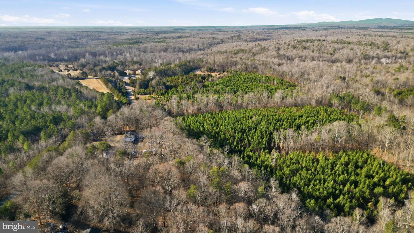 15284 POPLAR RD, ORANGE, Virginia 22960, 4 Bedrooms Bedrooms, ,1 BathroomBathrooms,Farm,For sale,15284 POPLAR RD,VAOR2013184 MLS # VAOR2013184