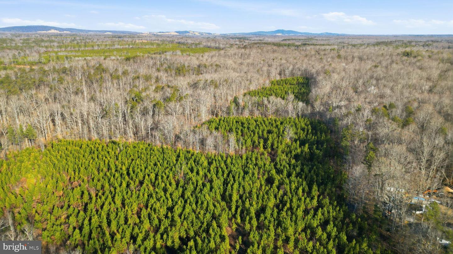 15284 POPLAR RD, ORANGE, Virginia 22960, 4 Bedrooms Bedrooms, ,1 BathroomBathrooms,Farm,For sale,15284 POPLAR RD,VAOR2013184 MLS # VAOR2013184