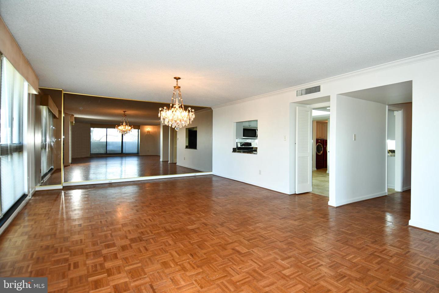 1101 ARLINGTON RIDGE ROAD #316, ARLINGTON, Virginia 22202, 3 Bedrooms Bedrooms, ,3 BathroomsBathrooms,Residential,For sale,1101 ARLINGTON RIDGE ROAD #316,VAAR2064610 MLS # VAAR2064610 1101 ARLINGTON RIDGE ROAD #316, ARLINGTON, Virginia 22202, 3 Bedrooms Bedrooms, ,3 BathroomsBathrooms,Residential,For sale,1101 ARLINGTON RIDGE ROAD #316,VAAR2064610 MLS # VAAR2064610