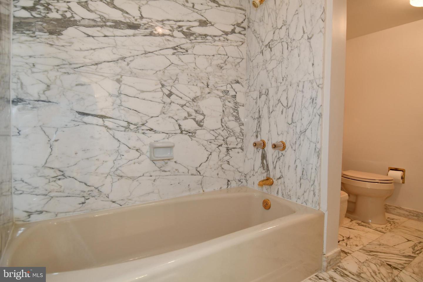 1101 ARLINGTON RIDGE ROAD #316, ARLINGTON, Virginia 22202, 3 Bedrooms Bedrooms, ,3 BathroomsBathrooms,Residential,For sale,1101 ARLINGTON RIDGE ROAD #316,VAAR2064610 MLS # VAAR2064610 1101 ARLINGTON RIDGE ROAD #316, ARLINGTON, Virginia 22202, 3 Bedrooms Bedrooms, ,3 BathroomsBathrooms,Residential,For sale,1101 ARLINGTON RIDGE ROAD #316,VAAR2064610 MLS # VAAR2064610