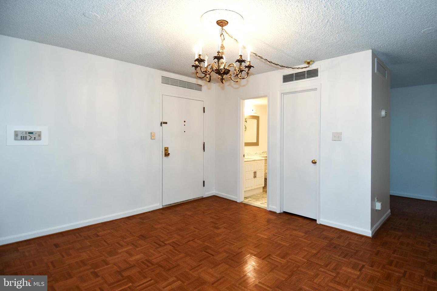 1101 ARLINGTON RIDGE ROAD #316, ARLINGTON, Virginia 22202, 3 Bedrooms Bedrooms, ,3 BathroomsBathrooms,Residential,For sale,1101 ARLINGTON RIDGE ROAD #316,VAAR2064610 MLS # VAAR2064610 1101 ARLINGTON RIDGE ROAD #316, ARLINGTON, Virginia 22202, 3 Bedrooms Bedrooms, ,3 BathroomsBathrooms,Residential,For sale,1101 ARLINGTON RIDGE ROAD #316,VAAR2064610 MLS # VAAR2064610