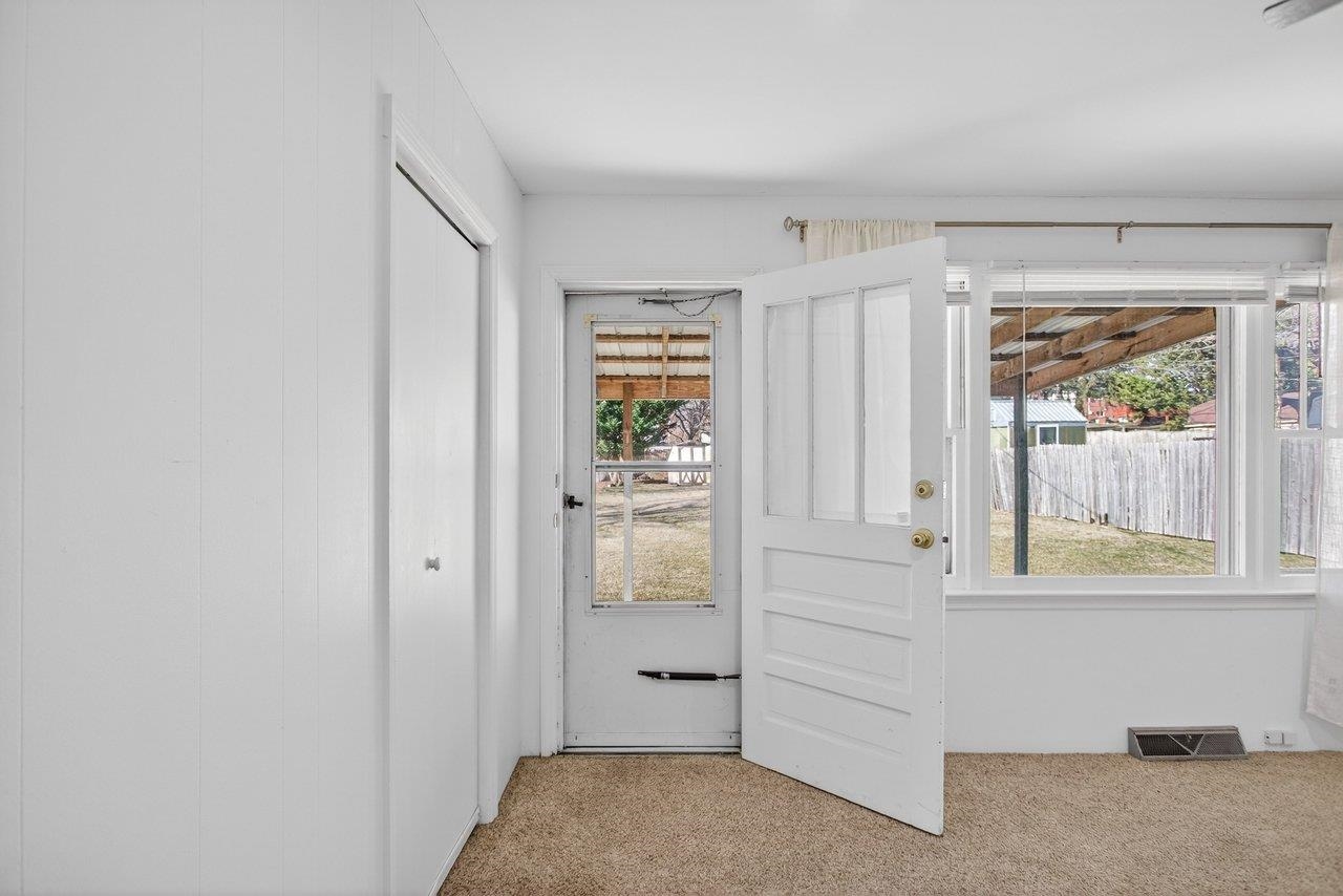 913 SPOTSWOOD DR, HARRISONBURG, Virginia 22802, 3 Bedrooms Bedrooms, ,1 BathroomBathrooms,Residential,913 SPOTSWOOD DR,673657 MLS # 673657 913 SPOTSWOOD DR, HARRISONBURG, Virginia 22802, 3 Bedrooms Bedrooms, ,1 BathroomBathrooms,Residential,913 SPOTSWOOD DR,673657 MLS # 673657