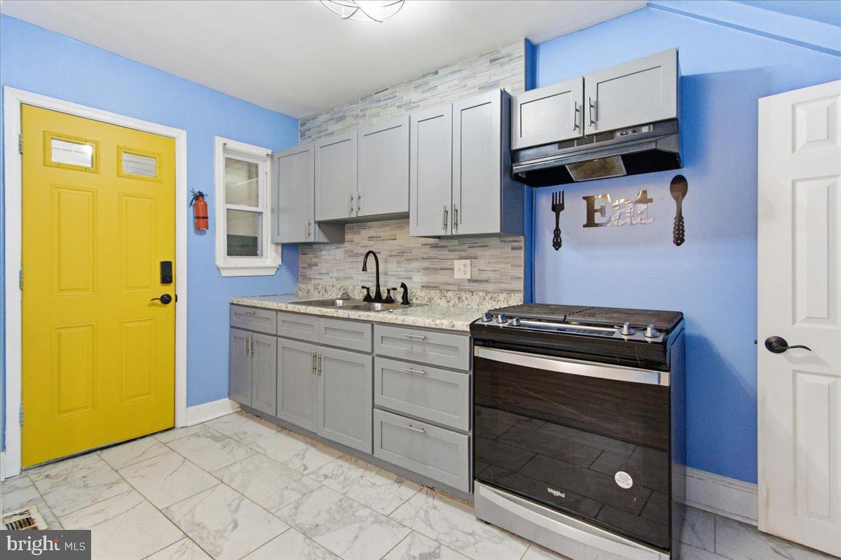 206 36TH ST SE, WASHINGTON, District Of Columbia 20019, 3 Bedrooms Bedrooms, ,2 BathroomsBathrooms,Residential,For sale,206 36TH ST SE,DCDC2233308 MLS # DCDC2233308