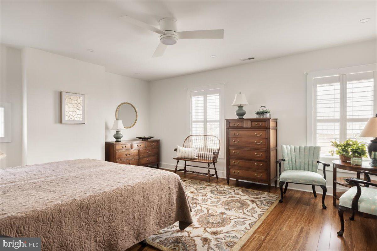 411-302 N LOUDOUN ST, WINCHESTER, Virginia 22601, 2 Bedrooms Bedrooms, 9 Rooms Rooms,2 BathroomsBathrooms,Residential,For sale,411-302 N LOUDOUN ST,VAWI2009780 MLS # VAWI2009780