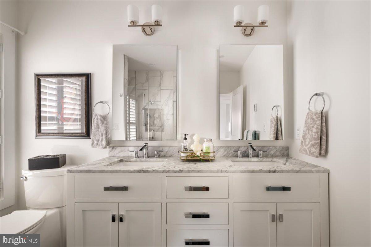 411-302 N LOUDOUN ST, WINCHESTER, Virginia 22601, 2 Bedrooms Bedrooms, 9 Rooms Rooms,2 BathroomsBathrooms,Residential,For sale,411-302 N LOUDOUN ST,VAWI2009780 MLS # VAWI2009780