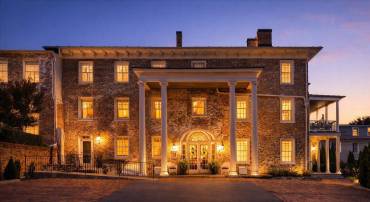 411-302 N LOUDOUN ST, WINCHESTER, Virginia 22601, 2 Bedrooms Bedrooms, 9 Rooms Rooms,2 BathroomsBathrooms,Residential,For sale,411-302 N LOUDOUN ST,VAWI2009780 MLS # VAWI2009780