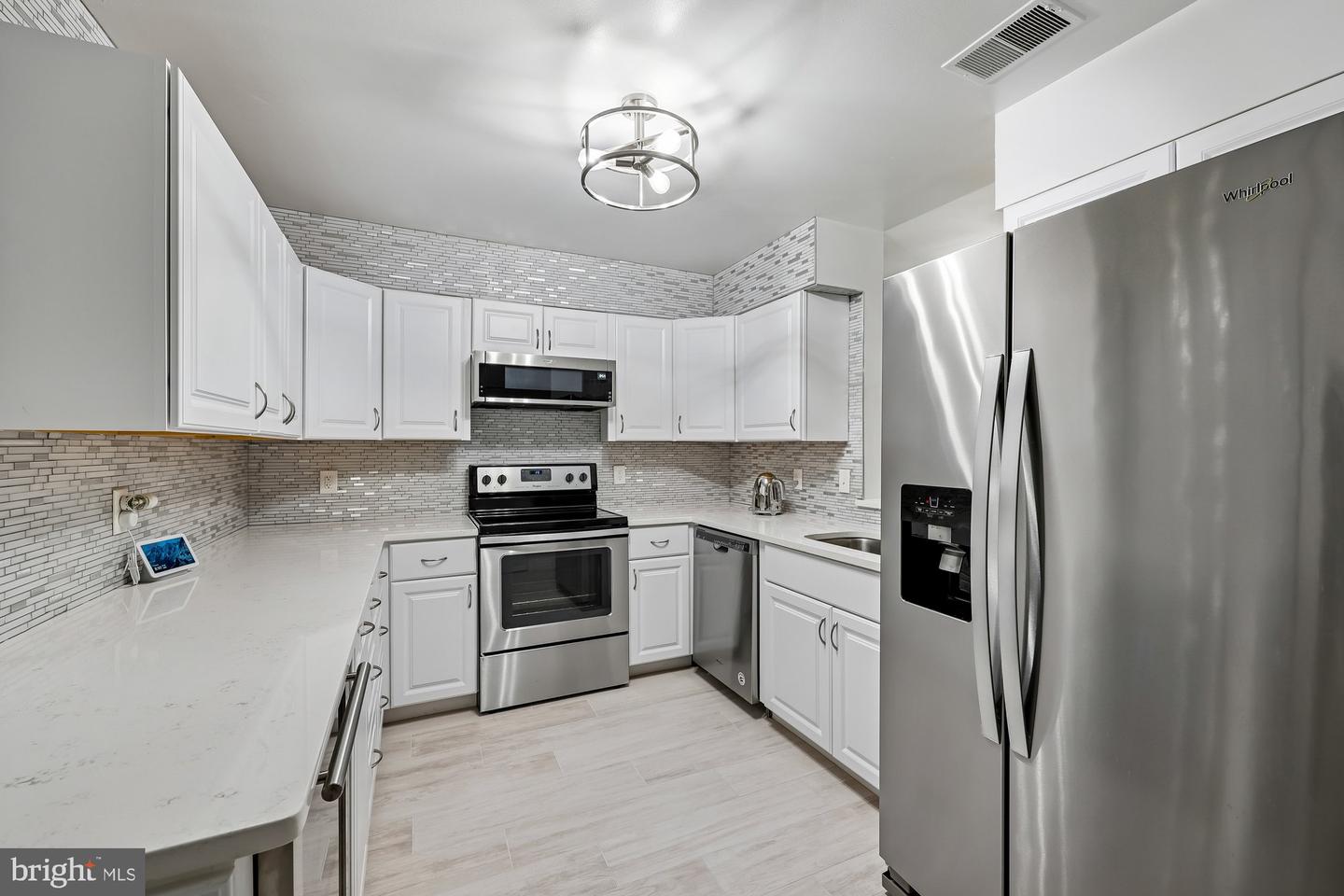 73 HAWTHORNE CT NE #73, WASHINGTON, District Of Columbia 20017, 2 Bedrooms Bedrooms, 8 Rooms Rooms,2 BathroomsBathrooms,Residential,For sale,73 HAWTHORNE CT NE #73,DCDC2244912 MLS # DCDC2244912