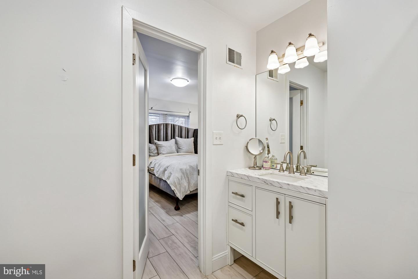 73 HAWTHORNE CT NE #73, WASHINGTON, District Of Columbia 20017, 2 Bedrooms Bedrooms, 8 Rooms Rooms,2 BathroomsBathrooms,Residential,For sale,73 HAWTHORNE CT NE #73,DCDC2244912 MLS # DCDC2244912