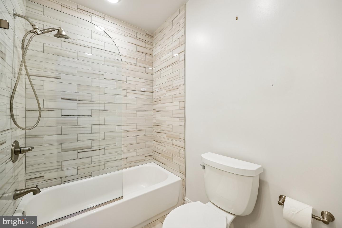 73 HAWTHORNE CT NE #73, WASHINGTON, District Of Columbia 20017, 2 Bedrooms Bedrooms, 8 Rooms Rooms,2 BathroomsBathrooms,Residential,For sale,73 HAWTHORNE CT NE #73,DCDC2244912 MLS # DCDC2244912