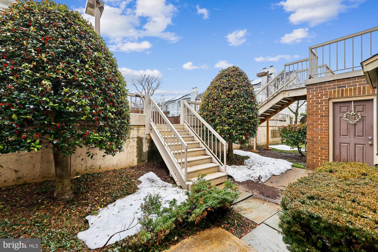 73 HAWTHORNE CT NE #73, WASHINGTON, District Of Columbia 20017, 2 Bedrooms Bedrooms, 8 Rooms Rooms,2 BathroomsBathrooms,Residential,For sale,73 HAWTHORNE CT NE #73,DCDC2244912 MLS # DCDC2244912