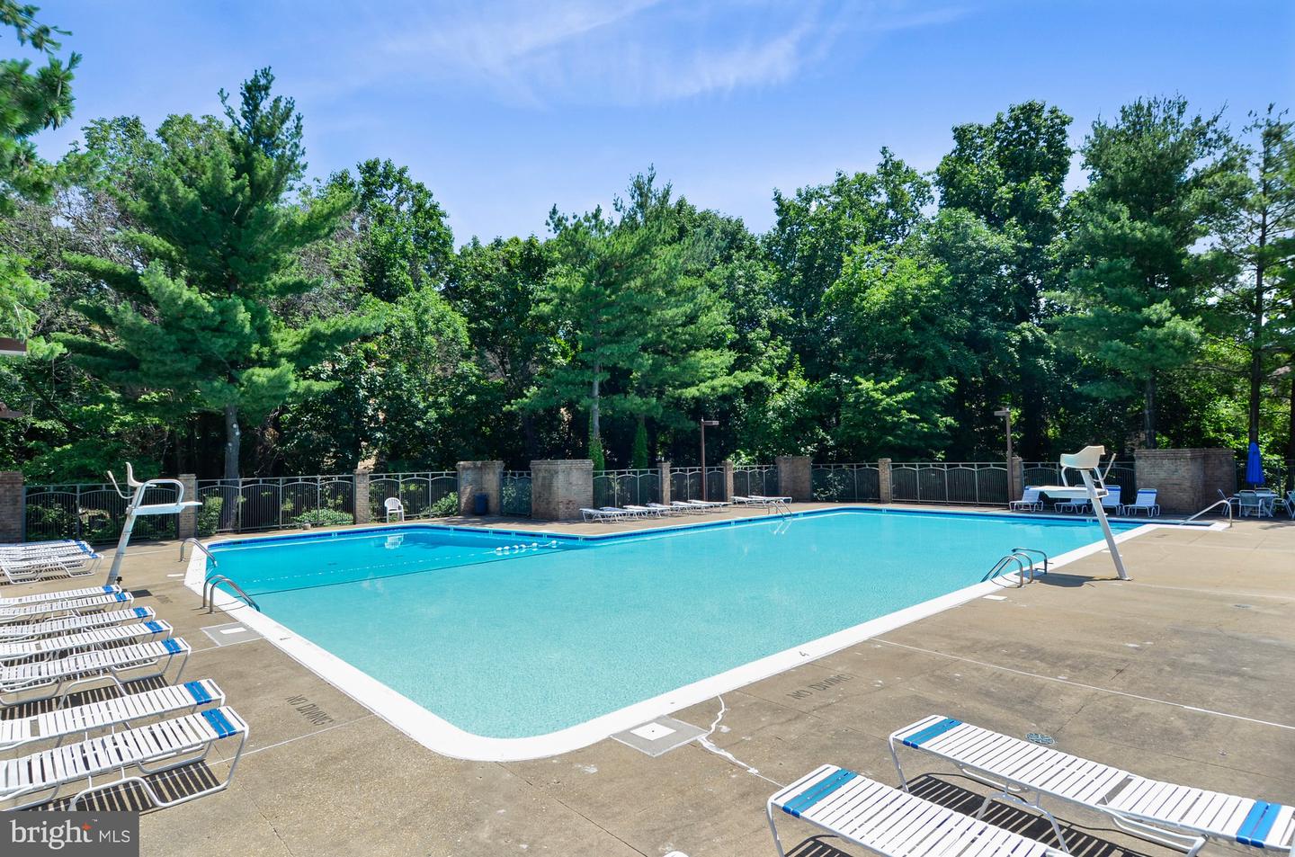 73 HAWTHORNE CT NE #73, WASHINGTON, District Of Columbia 20017, 2 Bedrooms Bedrooms, 8 Rooms Rooms,2 BathroomsBathrooms,Residential,For sale,73 HAWTHORNE CT NE #73,DCDC2244912 MLS # DCDC2244912