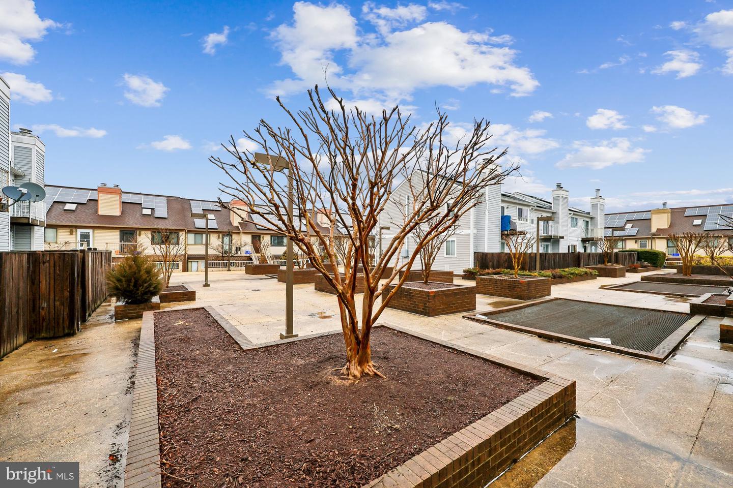 73 HAWTHORNE CT NE #73, WASHINGTON, District Of Columbia 20017, 2 Bedrooms Bedrooms, 8 Rooms Rooms,2 BathroomsBathrooms,Residential,For sale,73 HAWTHORNE CT NE #73,DCDC2244912 MLS # DCDC2244912