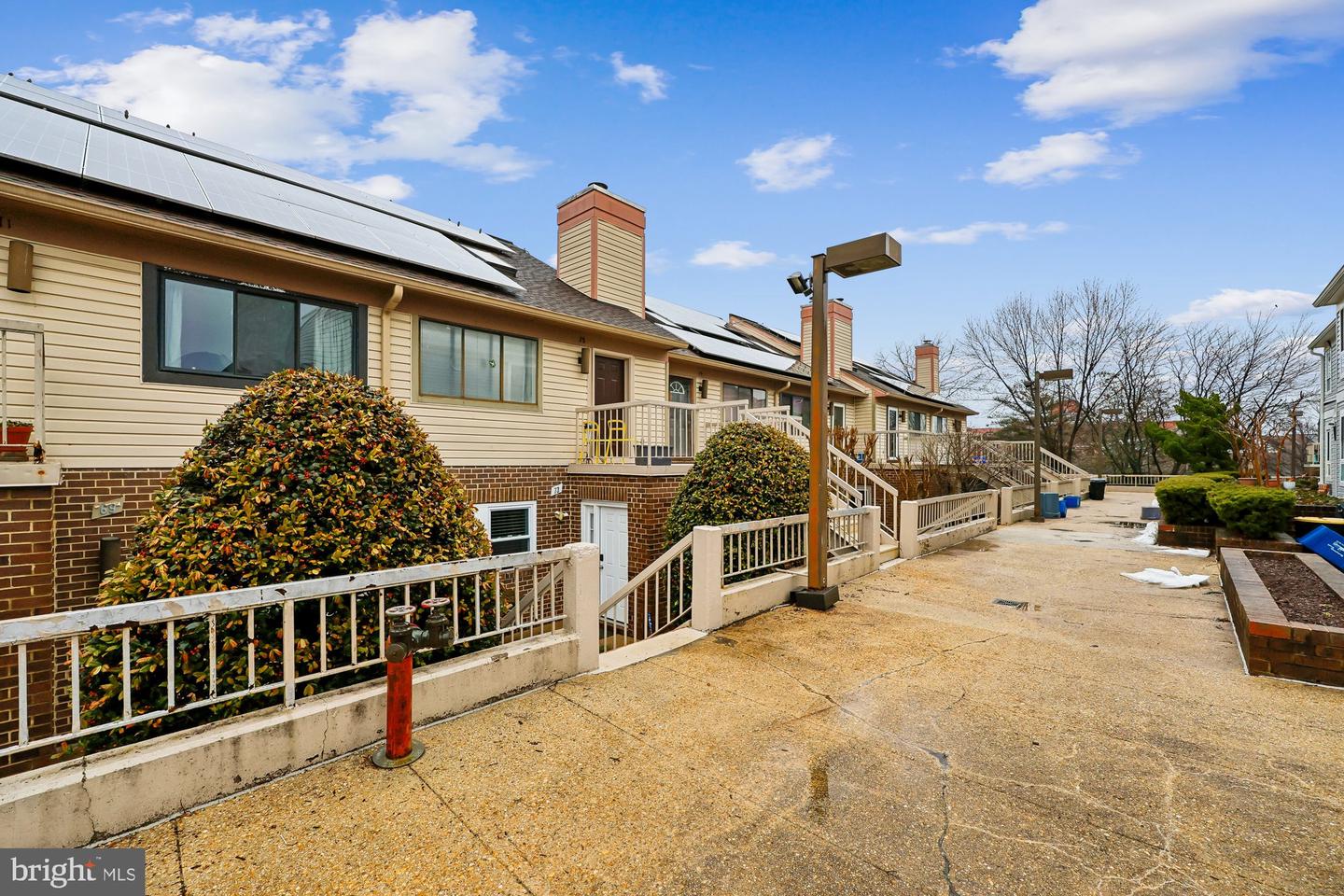 73 HAWTHORNE CT NE #73, WASHINGTON, District Of Columbia 20017, 2 Bedrooms Bedrooms, 8 Rooms Rooms,2 BathroomsBathrooms,Residential,For sale,73 HAWTHORNE CT NE #73,DCDC2244912 MLS # DCDC2244912